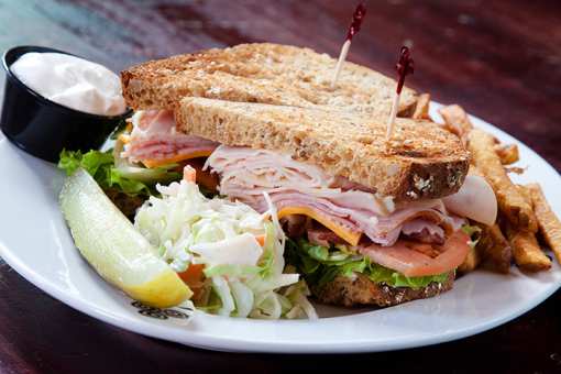 8 Best Delis in Arizona!