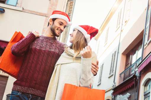 9 Best Holiday Shopping Destinations in Arizona!